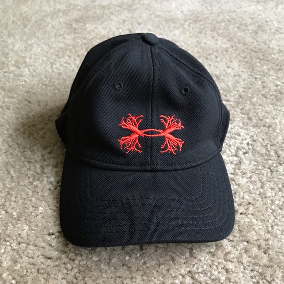 under armour antler hat fitted